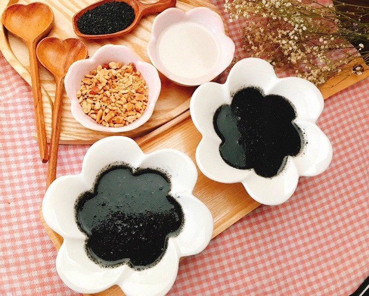 Chè mè đen đường phèn
