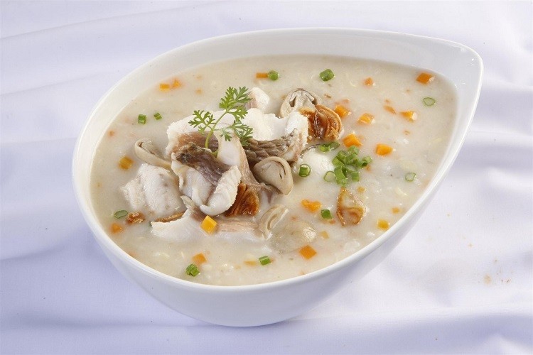 Cháo cá cơm lá dâu non