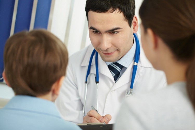 Cho trẻ gặp chuyên gia