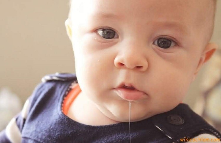 mẹo chữa chảy dãi ở trẻ