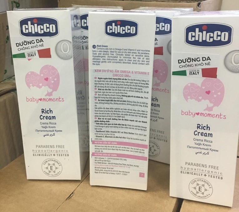 kem dưỡng ẩm Chicco, kem dưỡng ẩm Chicco có tốt không, dưỡng ẩm Chicco, kem dưỡng ẩm Chicco có bôi mặt được không, review kem dưỡng ẩm Chicco, kem dưỡng ẩm Chicco review, kem dưỡng Chicco cho bé, sữa dưỡng ẩm Chicco, kem dưỡng ẩm cho bé Chicco, cách sử dụng kem dưỡng ẩm Chicco, kem dưỡng ẩm chứa omega và vitamin e Chicco 100ml