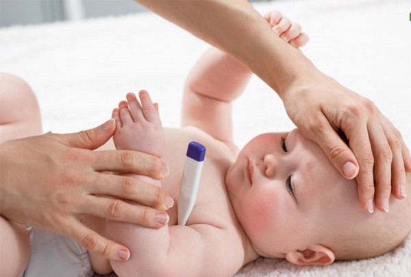 kinh nghiệm hạ sốt cho trẻ, cách hạ sốt tại nhà cho bé, cách hạ sốt cho trẻ sơ sinh nhanh nhất, cách hạ sốt cho trẻ 3 tuổi, cách hạ sốt cho trẻ mọc răng, trẻ sốt nhưng vẫn chơi bình thường, các loại thuốc hạ sốt cho trẻ, cách hạ sốt cho trẻ 40 độ, cách hạ sốt cho trẻ sơ sinh, cách hạ sốt