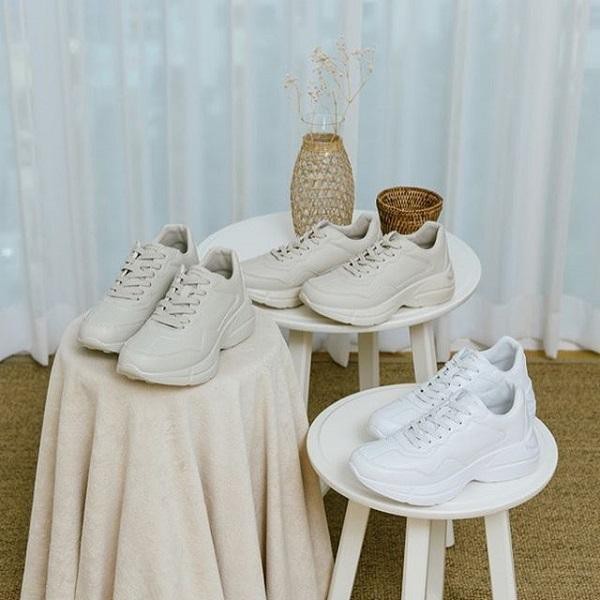 giày domba giá bao nhiêu, giày domba real giá bao nhiêu, giày domba auth giá bao nhiêu, giày domba chính hãng giá bao nhiêu