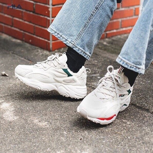 review giày fila, đánh giá giày fila, giày thể thao fila có tốt không, có nên mua giày fila không, đánh giá giày thể thao fila, giày thể thao fila giá bao nhiêu