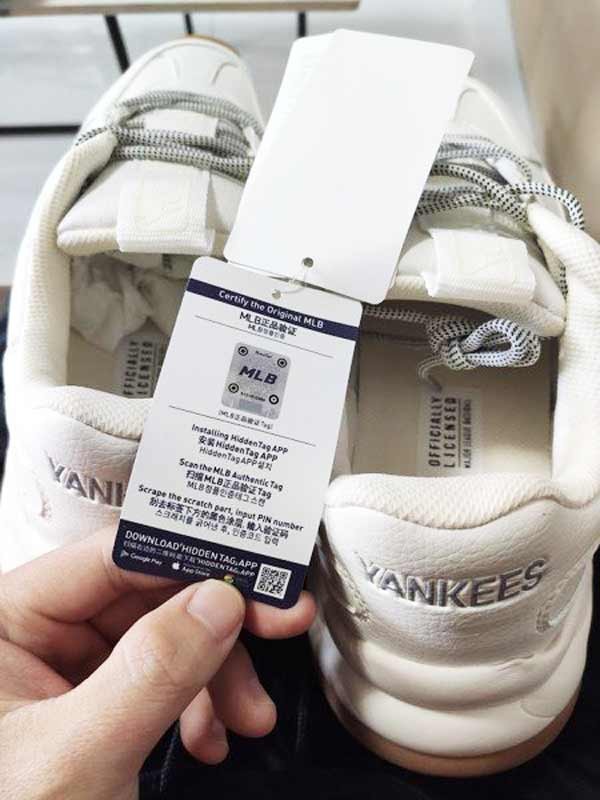 cách check giày mlb chính hãng, cách nhận biết giày mlb chính hãng, cách kiểm tra giày mlb chính hãng, phân biệt giày mlb chính hãng, cách phân biệt giày mlb real và fake, cách phân biệt giày mlb thật giả