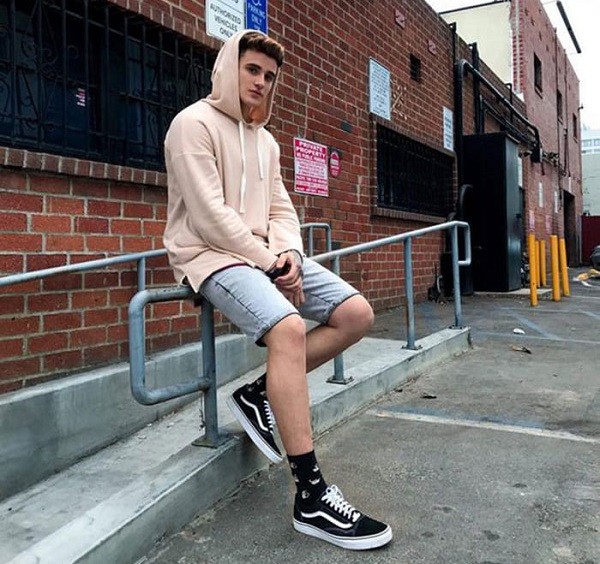 giày vans đi với quần gì, giày vans mặc quần gì, giày vans kết hợp với quần áo gì, phối đồ với giày vans, cách phối đồ với giày vans