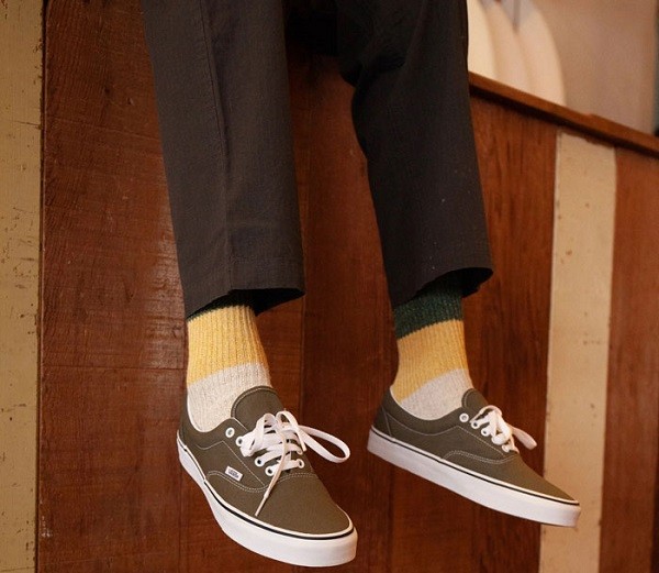 giày vans đi với quần gì, giày vans mặc quần gì, giày vans kết hợp với quần áo gì, phối đồ với giày vans, cách phối đồ với giày vans