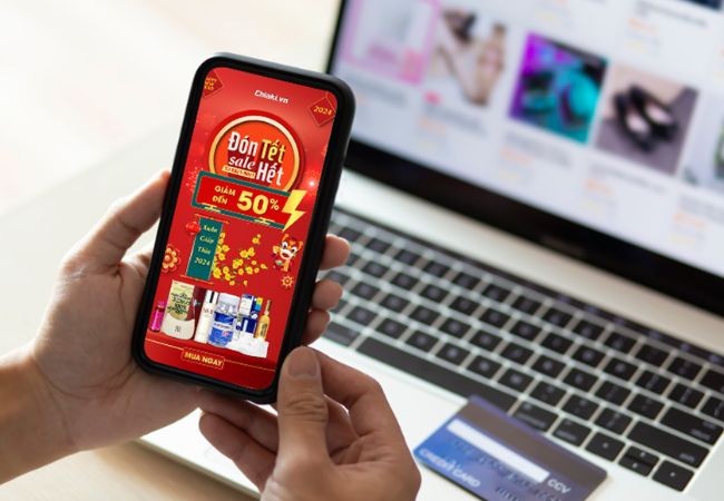 chiaki đón tết sale hết